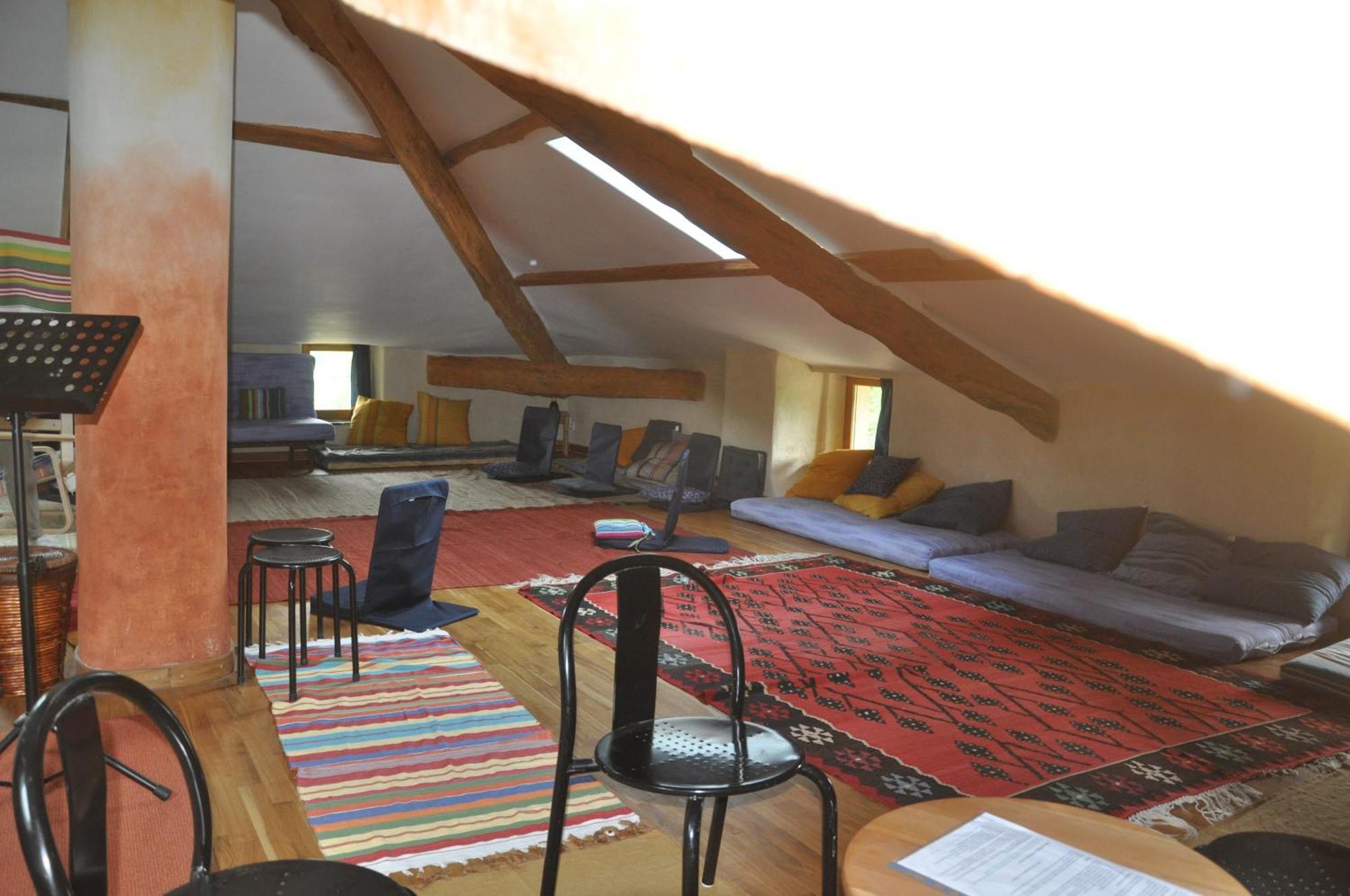 La Source, Vegetarian Guest House Chabeuil ภายนอก รูปภาพ