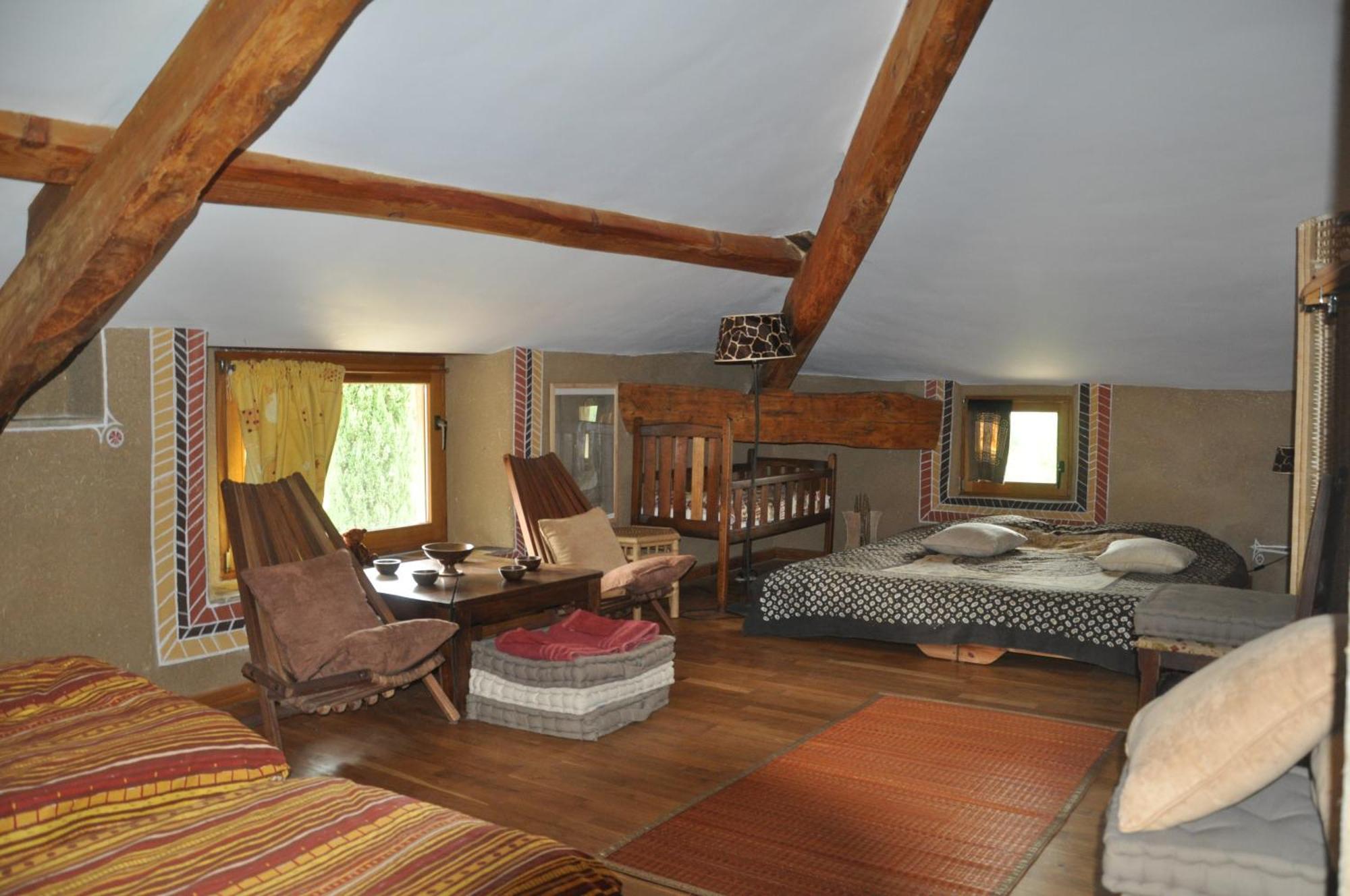 La Source, Vegetarian Guest House Chabeuil ภายนอก รูปภาพ