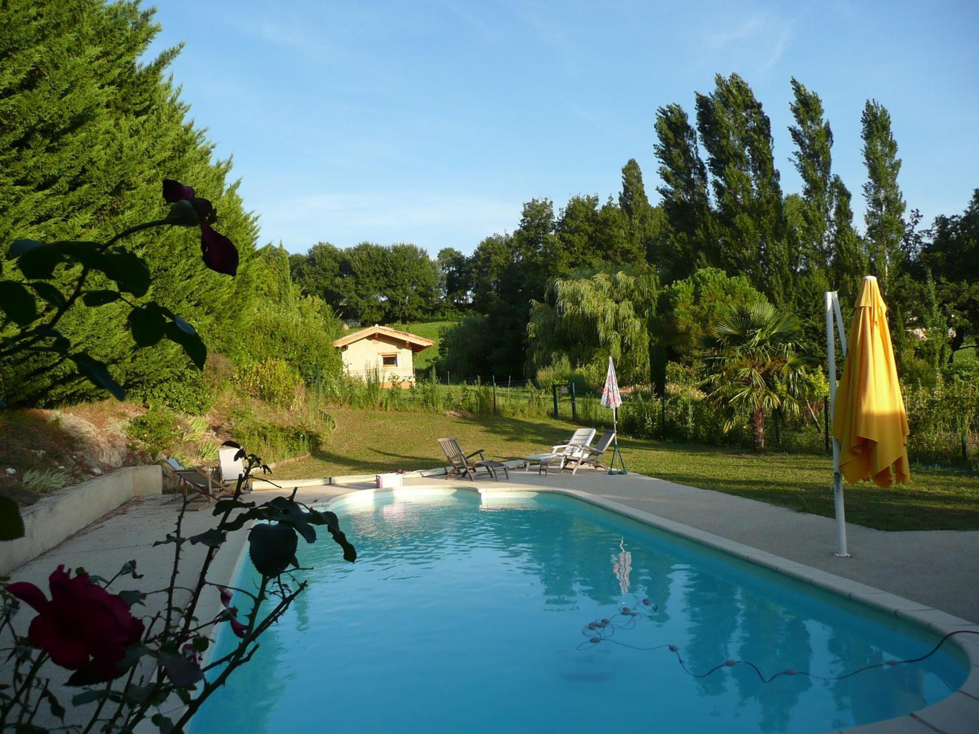 La Source, Vegetarian Guest House Chabeuil ภายนอก รูปภาพ