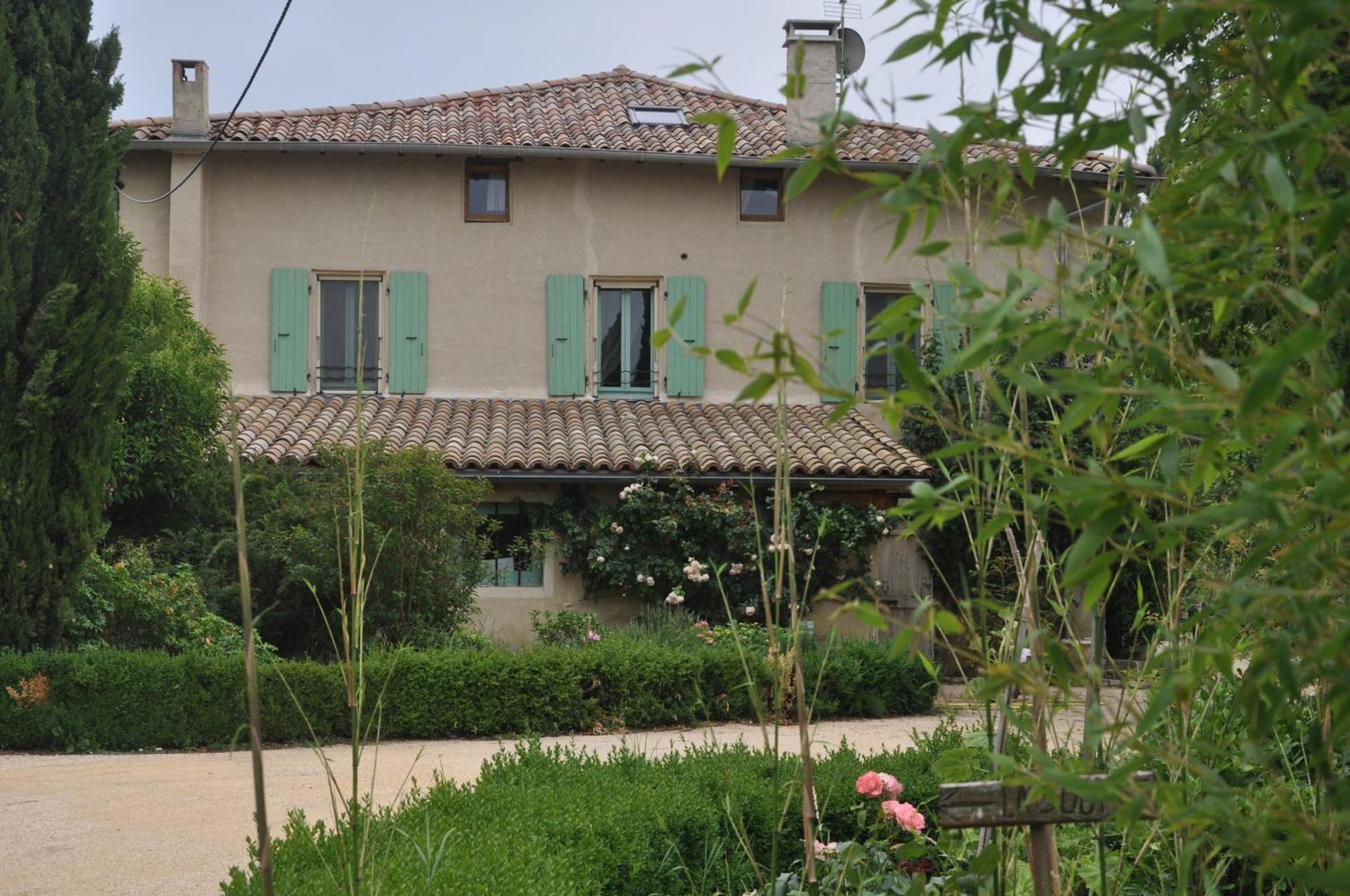 La Source, Vegetarian Guest House Chabeuil ภายนอก รูปภาพ